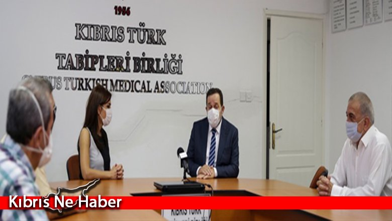Denktaş, Kıbrıs Türk Tabipler Birliği’ni Ziyaret Etti