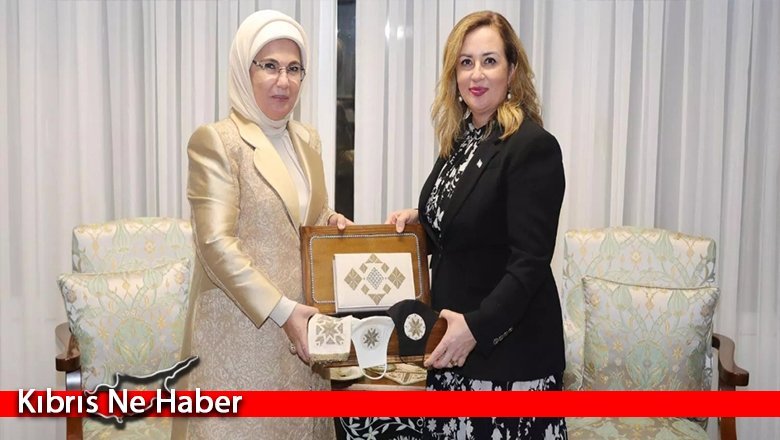 Sibel Tatar, Emine Erdoğan ile bir araya geldi