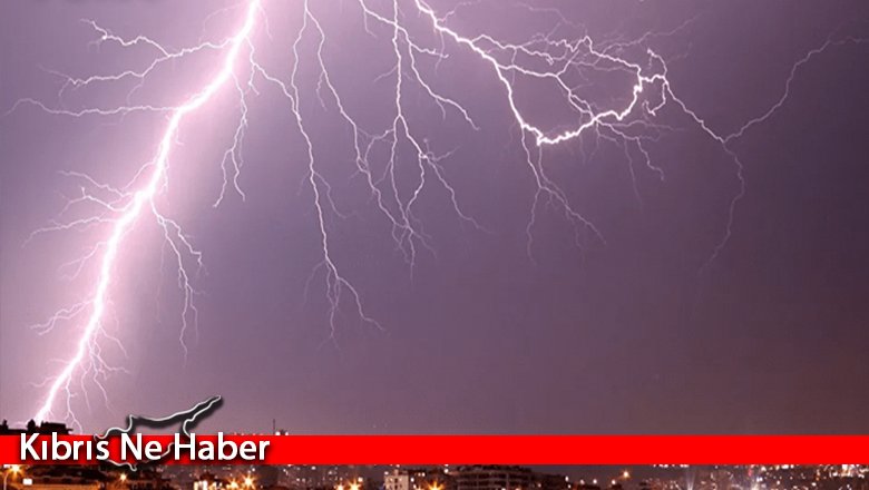 Yıldırım düşmesi sonucu 5 kişi hayatını kaybetti