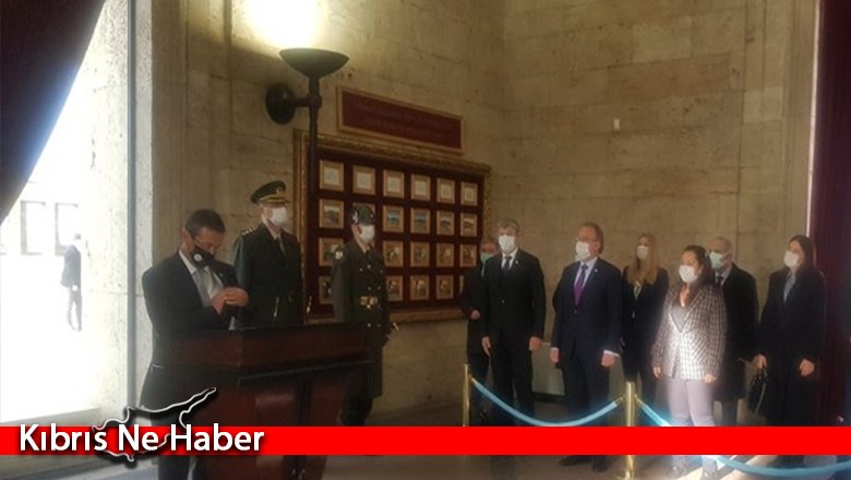 Ertuğruloğlu Anıtkabir’i ziyaret etti