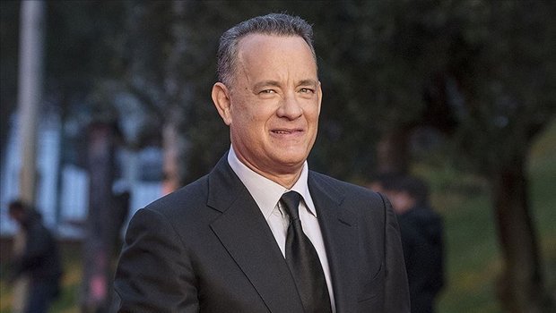 Tom Hanks, Elvis Presley filmi için saçlarını kazıttı
