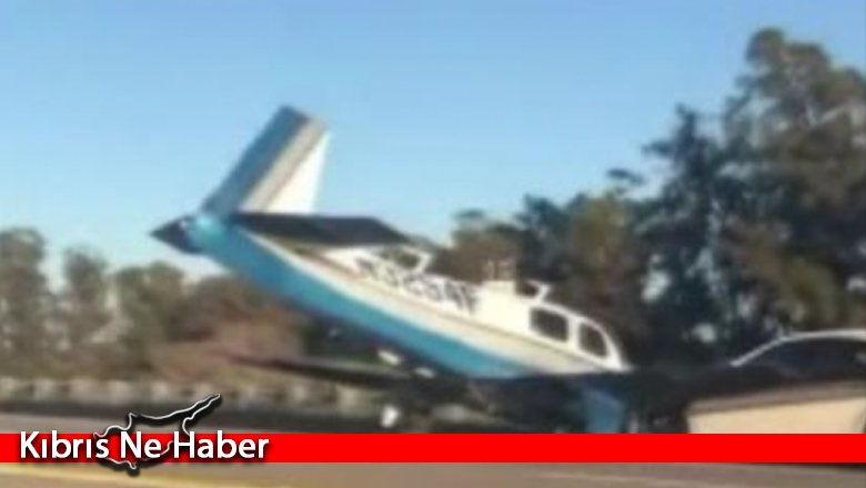 ABD'de küçük uçak araca çarptı