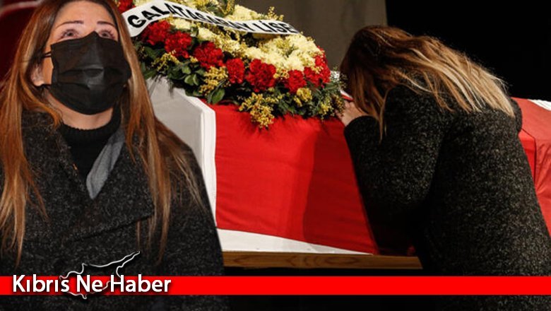Pelin Öztekin'in gözyaşları: Bak baba aynı sahnedeyiz