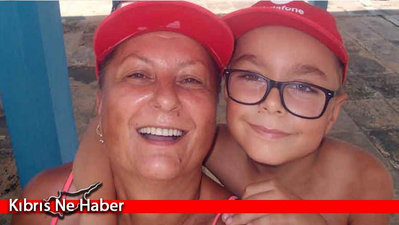 6 yaşındaki oğluyla Bufavento'dan Zafer Burnu'na yürüdüler