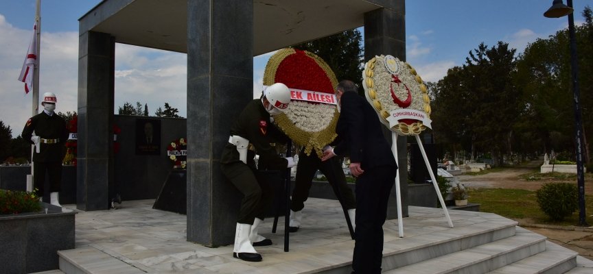 Merhum Başbakan Osman Örek Kabri Başında Anıldı