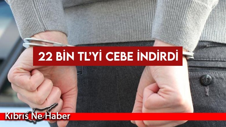 Müşterilerden aldığı parayı cebe indirdi