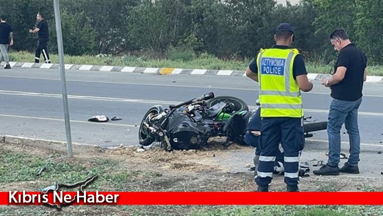 Güneyde motosikletler çarpıştı, 2 kişi hayatını kaybetti