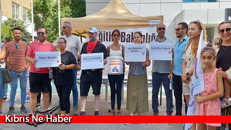 KTÖS ve KTOEÖS bakanlık önünde eylemde