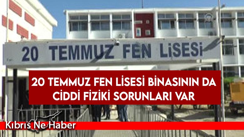 Okulun girişinde yer alan salonun tavanı yıkılmak üzere!