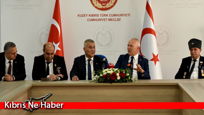 Töre: ‘Bayrak inmez, ezan susmaz’ parolamızdır