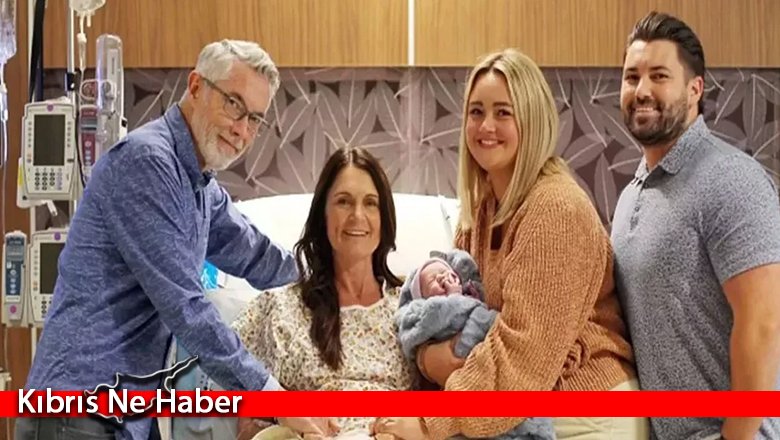 ABD’de 56 yaşındaki babaanne torununu doğurdu!