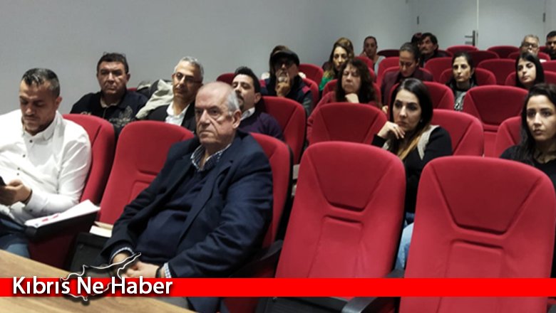 'İletişim Özgürlüğü Bağlamında Gazetecilikte Yeni Yönelimler' paneli yapıldı