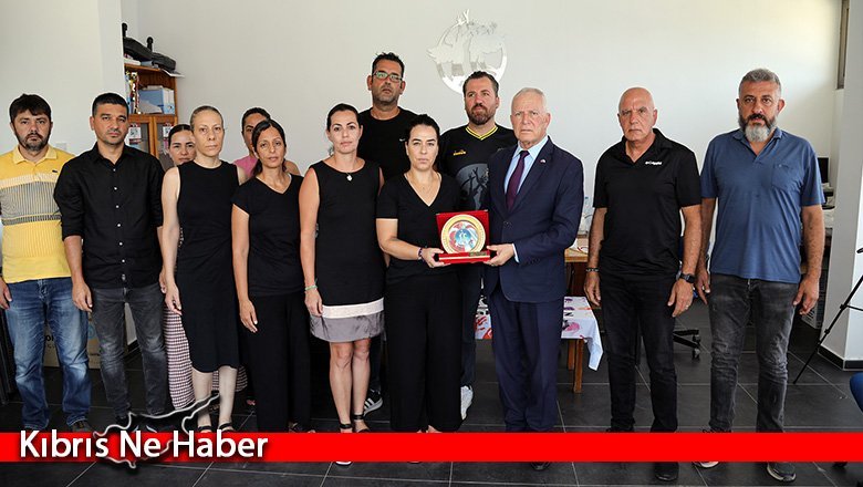 Töre, Şampiyon Melekleri Yaşatma Derneği’ni ziyaret etti