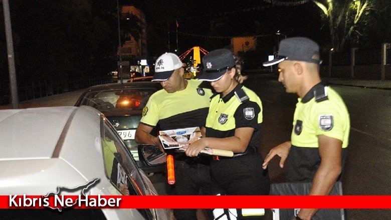 20 alkollü, 4 ehliyetsiz ve cep telefonu... 65 araç trafikten men edildi