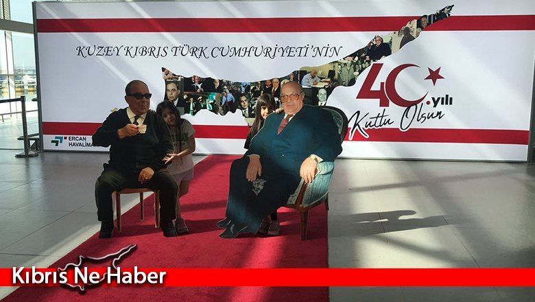 Ercan Havalimanı’nda liderlerimiz unutulmadı