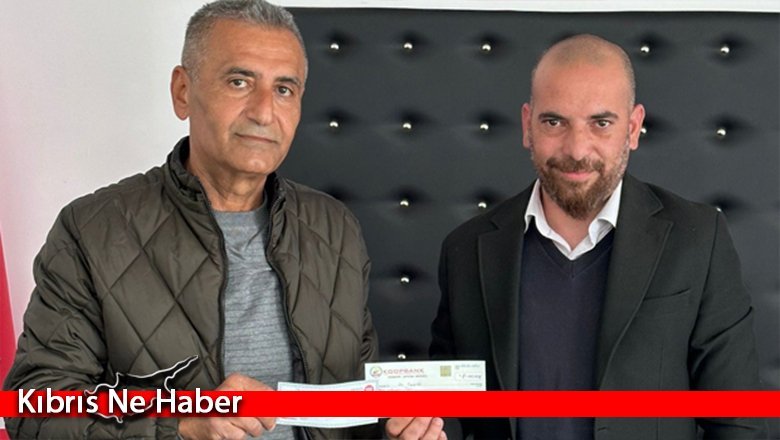 Talihli, ikramiyesini teslim aldı
