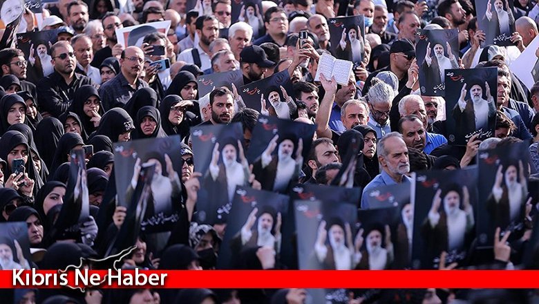 Helikopter kazasında ölen Cumhurbaşkanı Reisi için Tahran'da matem töreni düzenlendi