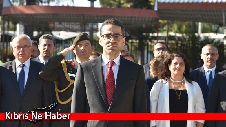 Büyükelçi Yasin Ekrem Serim anıtları ziyaret etti