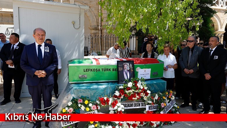 Yaşamını yitiren Emekli Yüksek Mahkeme Yargıcı Refiker için mahkemeler önünde tören düzenlendi