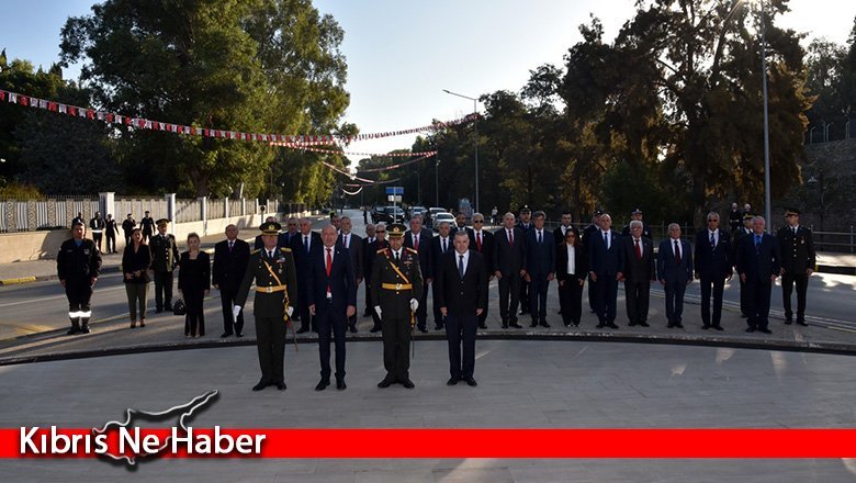 Lefkoşa Şehitler Anıtı’nda tören gerçekleştirildi...
