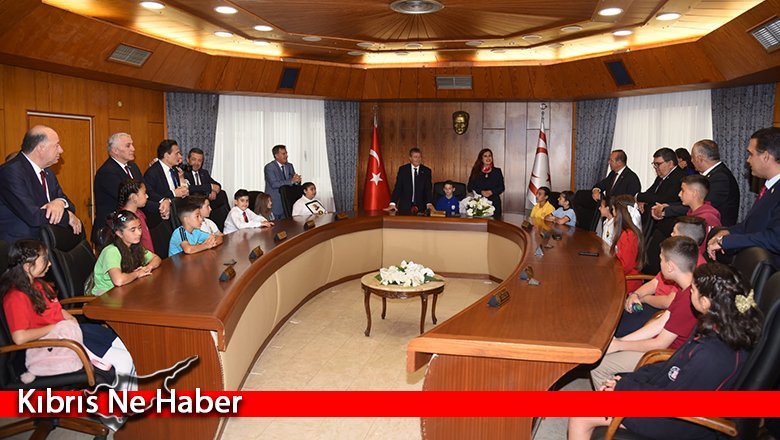 Bakanlık koltukları çocuklara devredildi