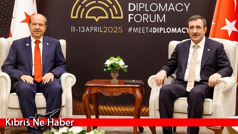 Cumhurbaşkanı Tatar Antalya'da Yılmaz ile görüştü