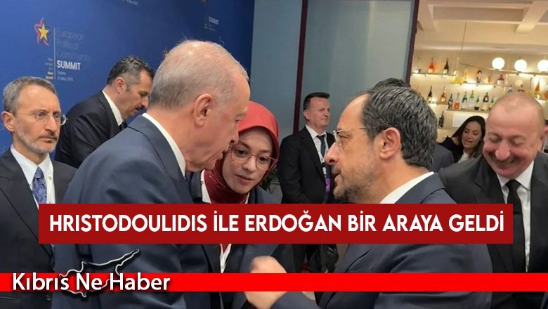 Hristodoulidis ile Erdoğan, Arnavutluk'ta kısa bir görüşme gerçekleştirdi