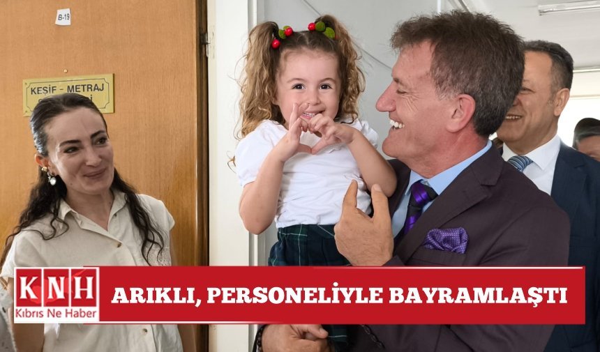 Arıklı, personeliyle bayramlaştı