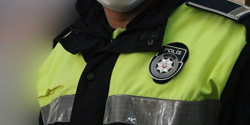 Uyuşturucu tasarrufundan aranan zanlı havalimanında yakalandı