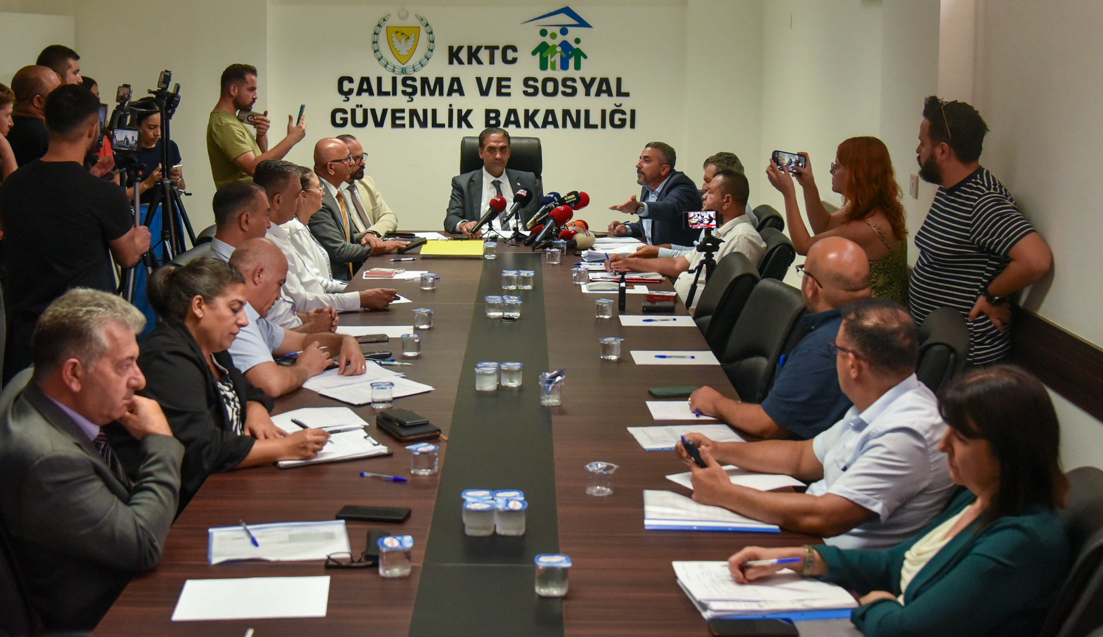 Yeni asgari ücret pazartesi açıklanacak
