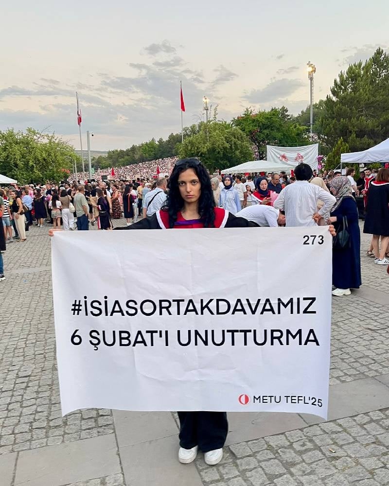 ODTÜ mezuniyet töreninde “Şampiyon Melekler” unutulmadı