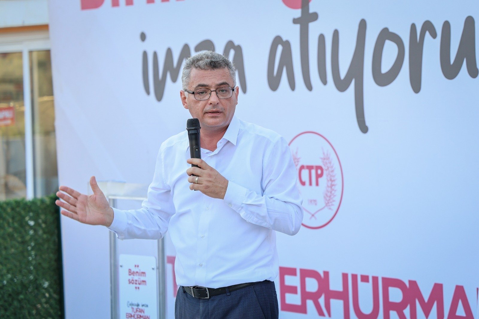 Erhürman Gaziveren’de vurguladı:  “Bu adanın kuzeyi de Avrupa olacak”  Çeler: Biz ak güvercini başağın yanına koyduk; Şimdi sıra halkta!