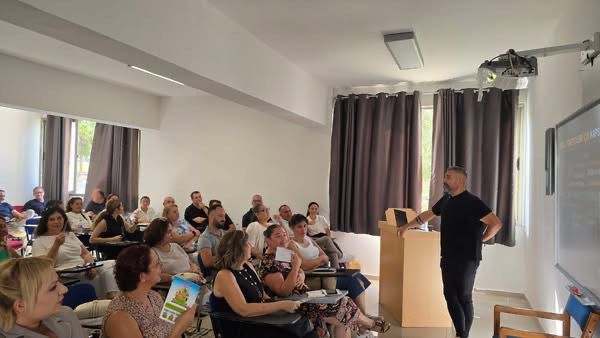 Öğretmenlere yönelik hizmet içi eğitim programı başladı