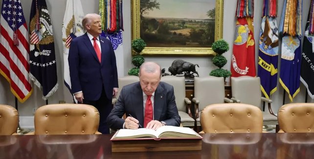 Trump'tan Erdoğan'a sandalye jesti