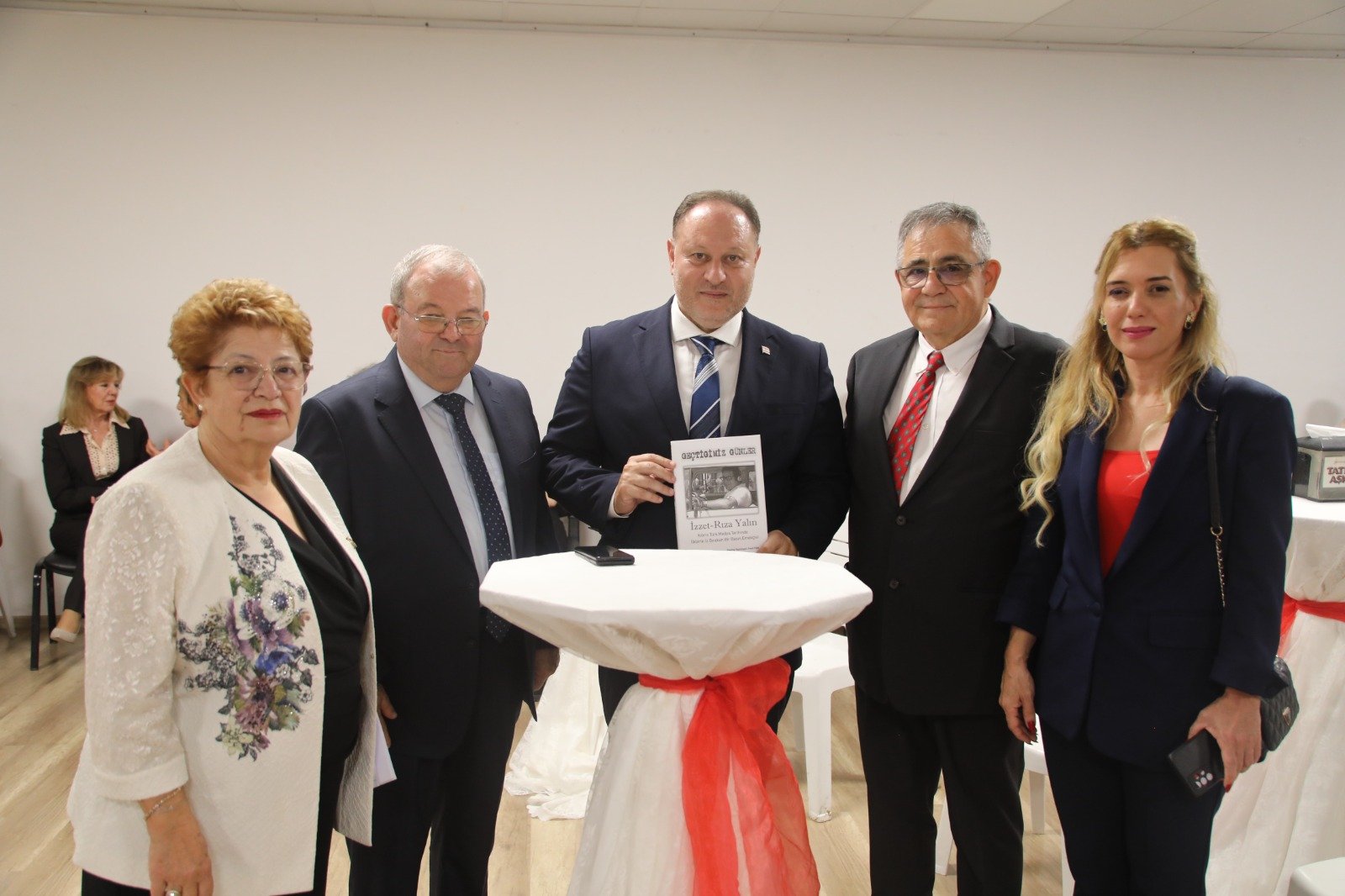 Öztürkler, İzzet Rıza Yalın için düzenlenen etkinliğe katıldı