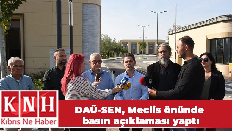 DAÜ-SEN, Meclis önünde basın açıklaması yaptı