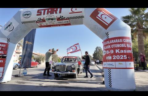 15. Uluslararası Cumhuriyet Klasik Otmobil Rallisi