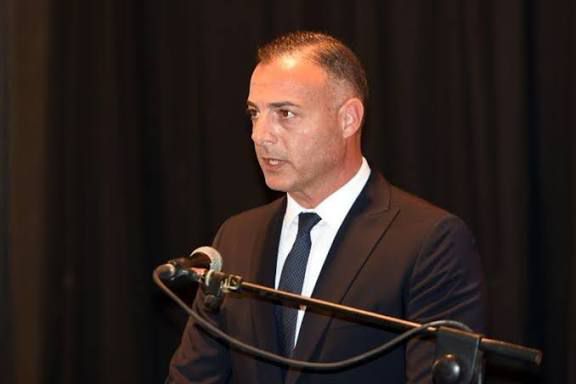 Cahit oğlunun Odası Aranıyor