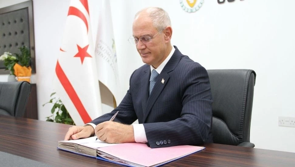 Hasipoğlu: "Egemen eşitlik kavramı artık masada değil, Erhürman bizi ucu açık federasyon görüşmeleri sürecine soktu"