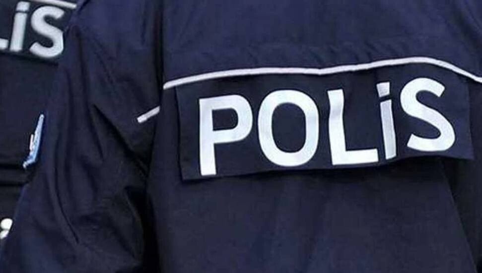 Polis ülke genelinde izinsiz ikamet eden 7 kişiyi tutukladı