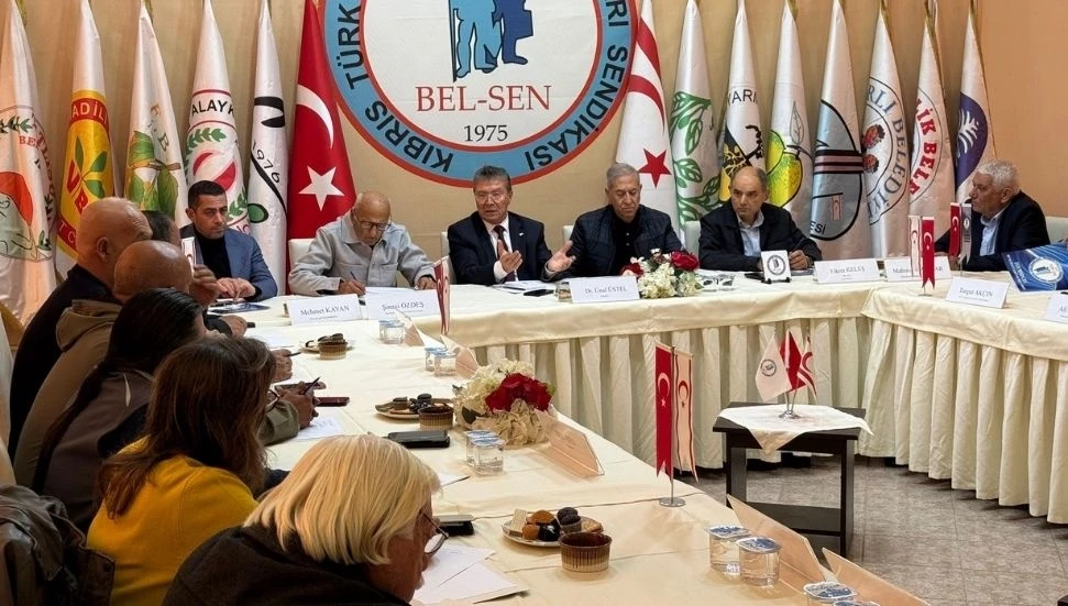 Üstel, Güzelyurt’ta STÖ temsilcileriyle bir araya geldi: 2026 destek paketi tüm sektörleri kapsayacak