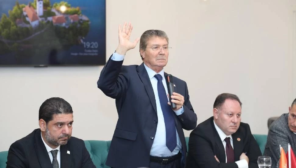 Ünal Üstel: Önümüzdeki yerel seçimde partimize yakışan bir sonuç elde edilmelidir