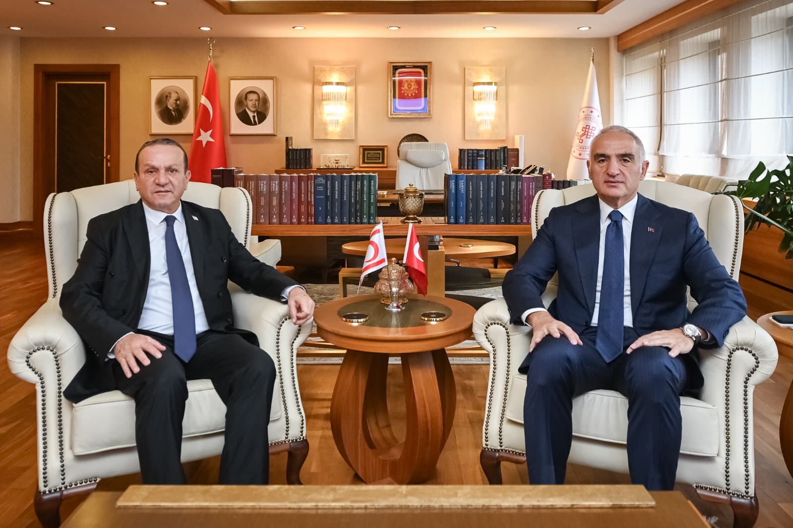 Ataoğlu ile Ersoy Ankara’da Bir Araya Geldi: Ada Kıbrıs Kampanyası Avrupa’ya Açılıyor