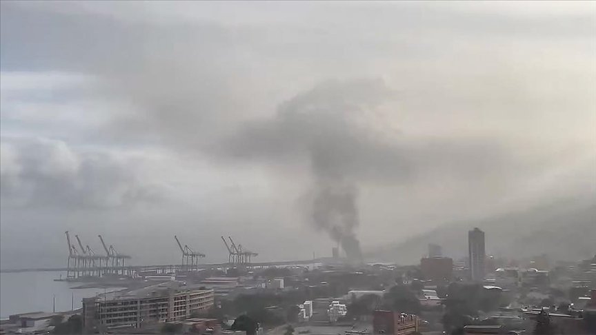 ABD Venezuela'nın başkenti Caracas'ı bombaladı!