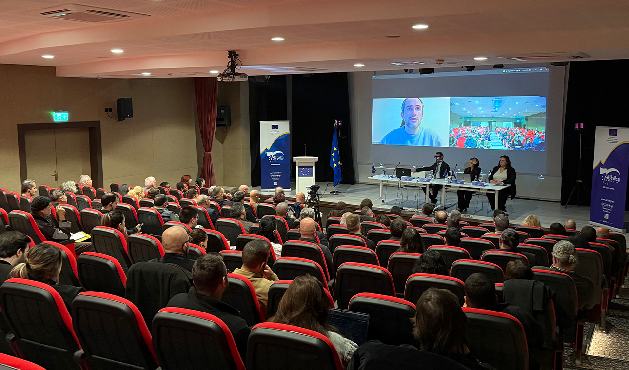 “Veri Koruma Politikaları ve Uygulamaları” paneli düzenlendi