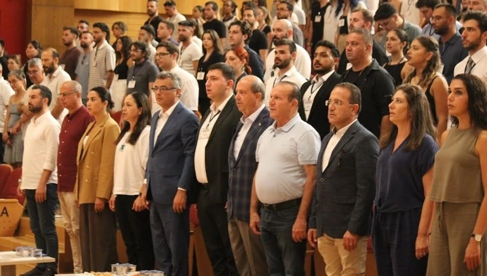 Gençlik Kongresi Raporu’nun Lansmanı Rüstem Kitabevi’nde Yapılacak