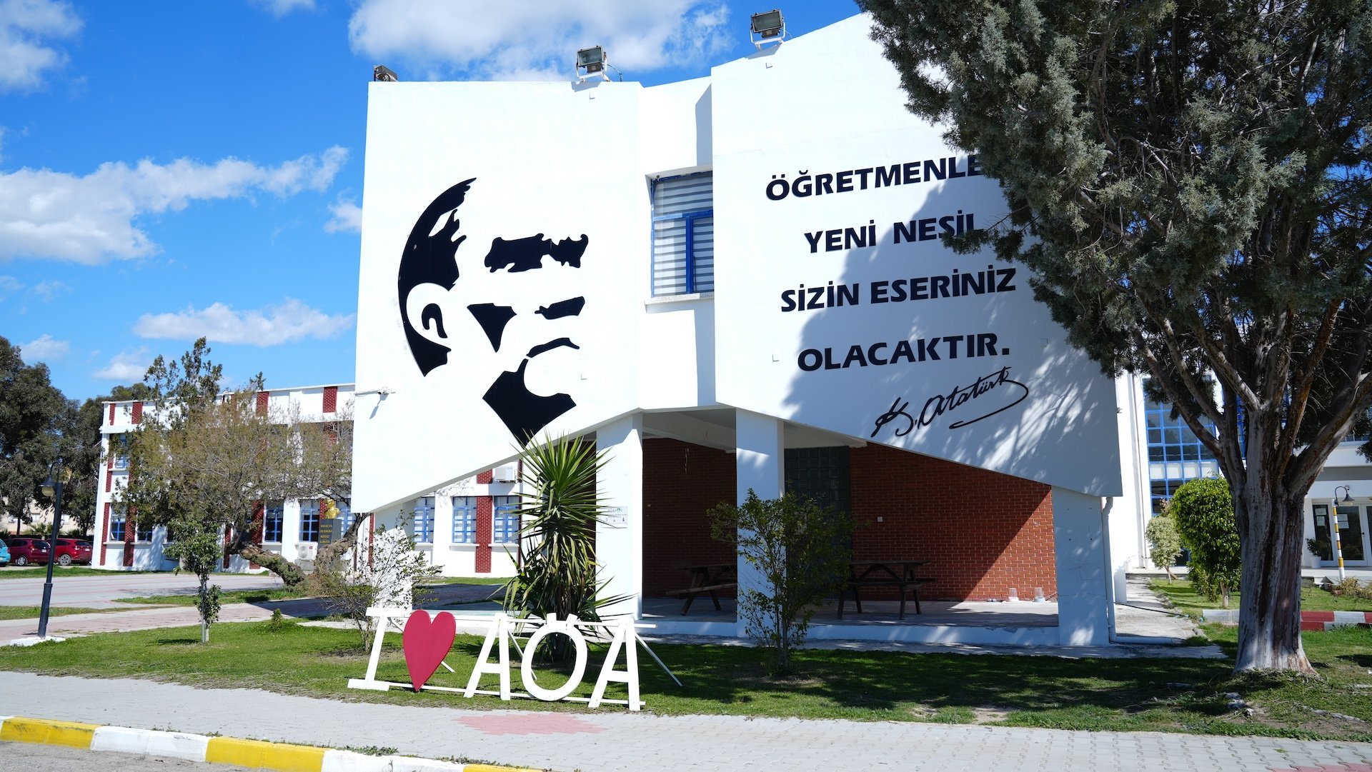 AÖA öğrencilerinden açıklama