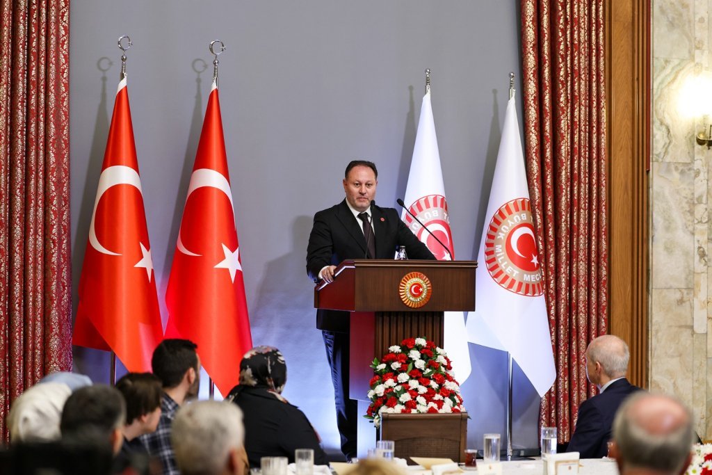 Öztürkler: “KKTC asla yalnız değildir”
