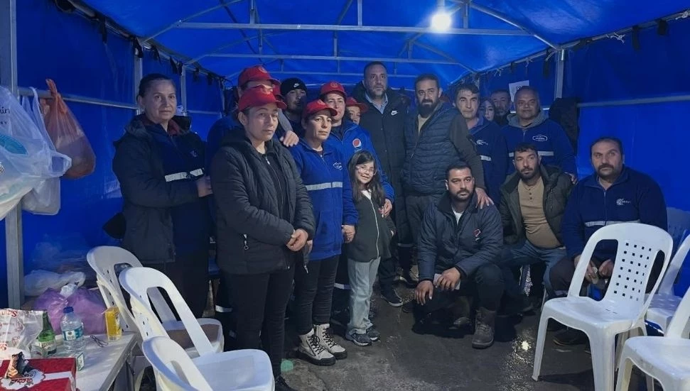 DEV-İŞ: Ektam emekçilerinin mücadelesi 9’uncu gününde; mücadelemiz onurumuzdur, geleceğimizdir