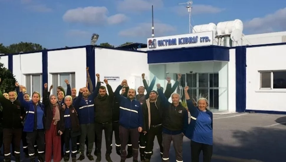 Ektam'daki uyarı grevi süresiz greve dönüştü